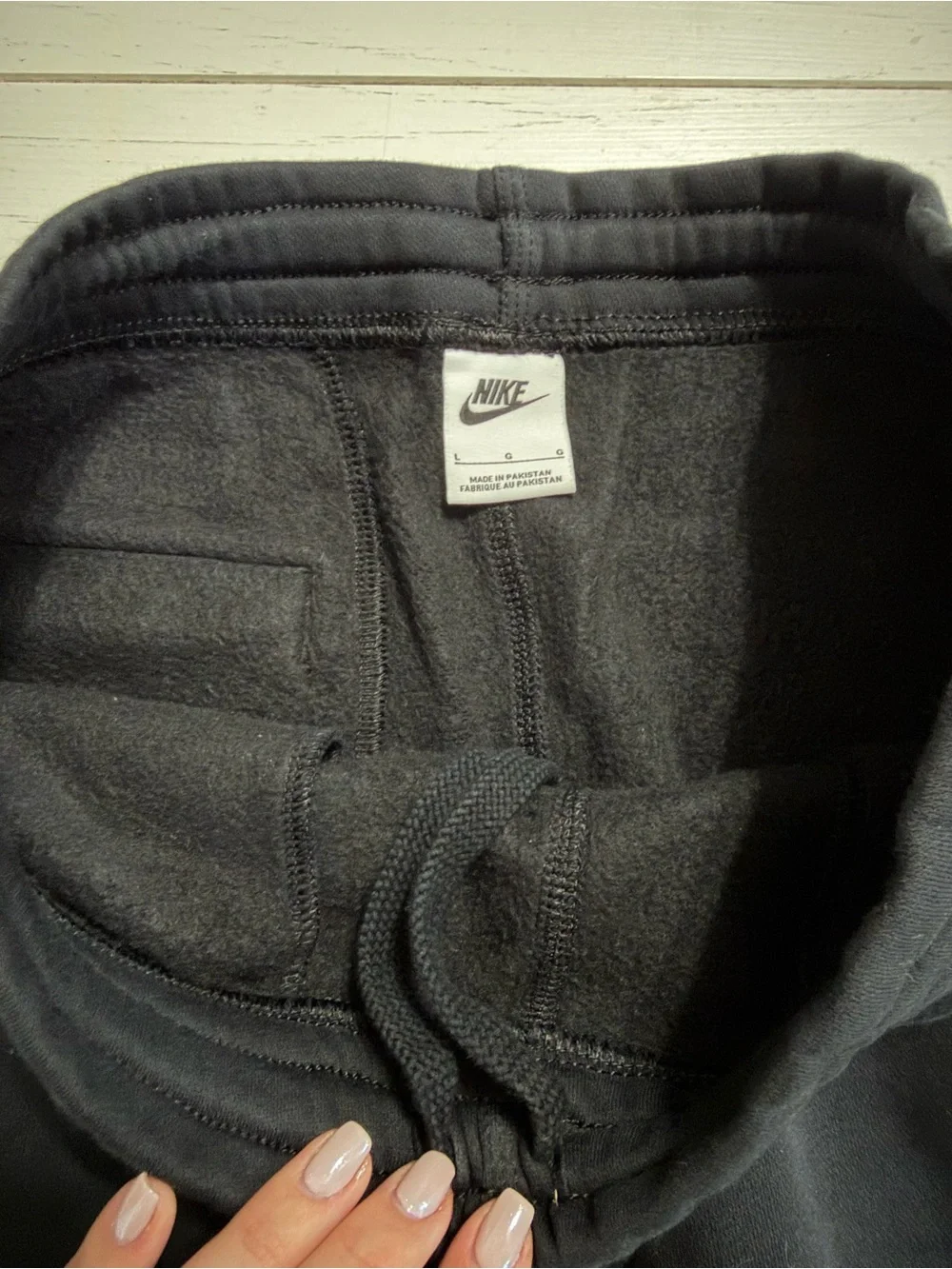 Nike Tapered Fit Sweatpants - Picture 5 of 5